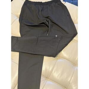 Lululemon Classic Tapered Fit Legs Men’s Size Small Black 3 Pockets